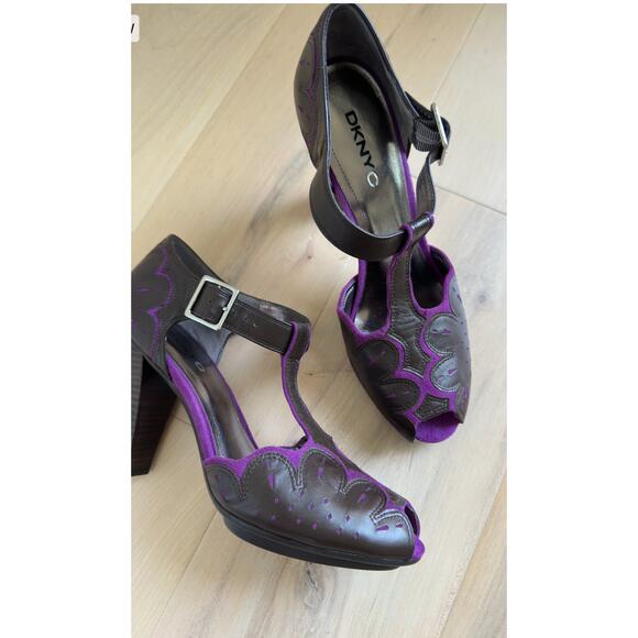 Vintage 90s T Strap Heels Brown Purple Size 9 Retro 40s Style Pumps - Picture 1 of 9